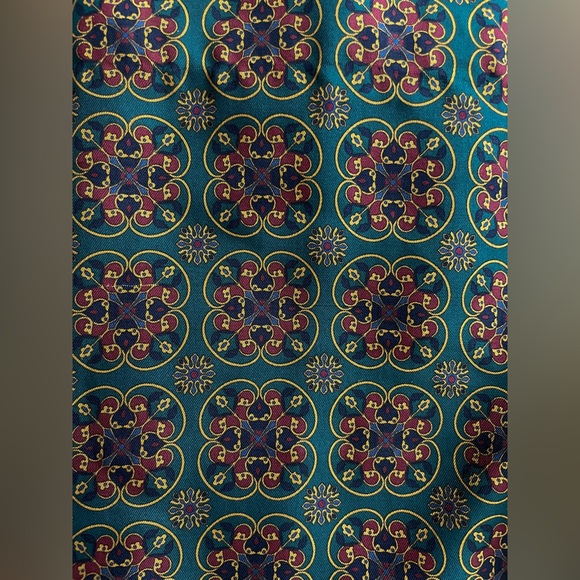 Exquisite Medallion print size 8 Vintage Green 100% silk Pencil Skirt - Picture 3 of 9